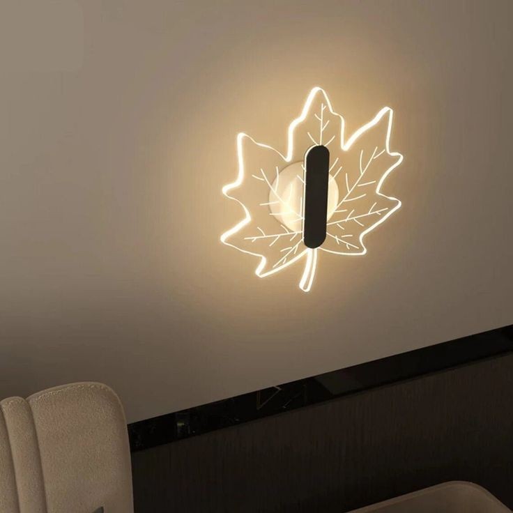 Leaf Wall Light
